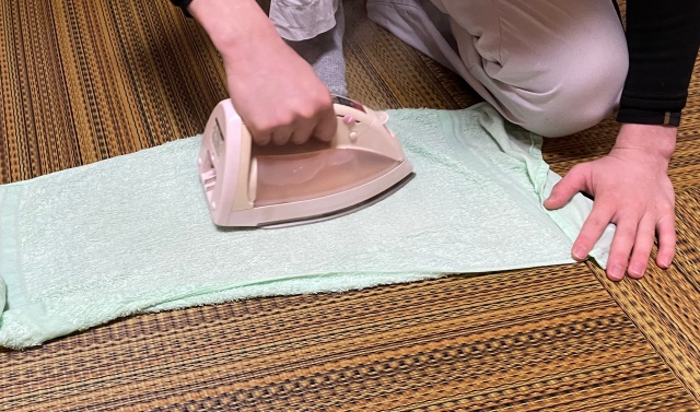 畳 の 凹み を 直す 方法