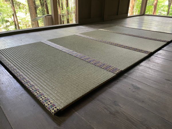 The Story Behind the Foldable Tatami Mattress: A Japanese Craftsman’s Innovation